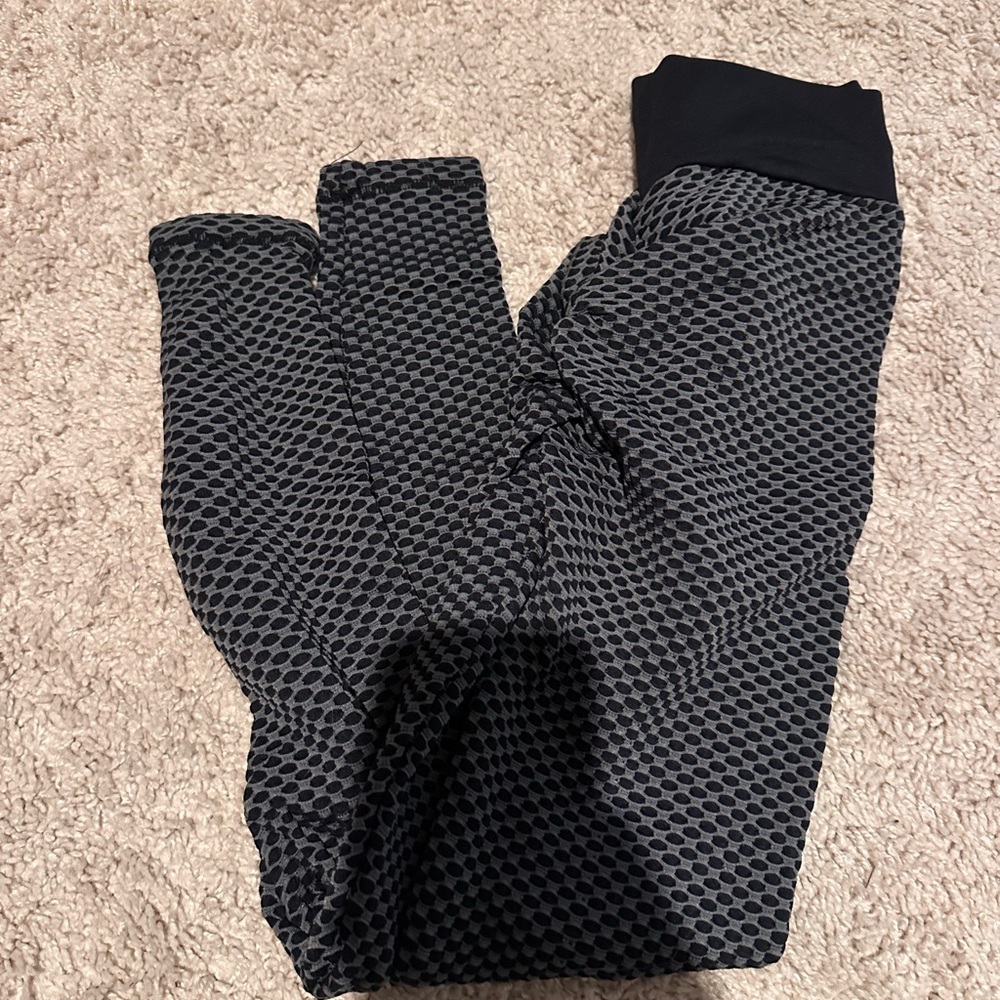 Scrunch butt leggings